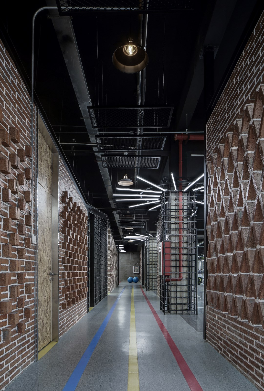 上海建桥学院健身梦工厂-学院派·健身梦工厂