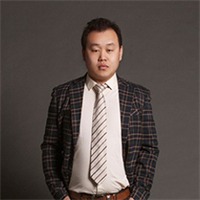 李少龙